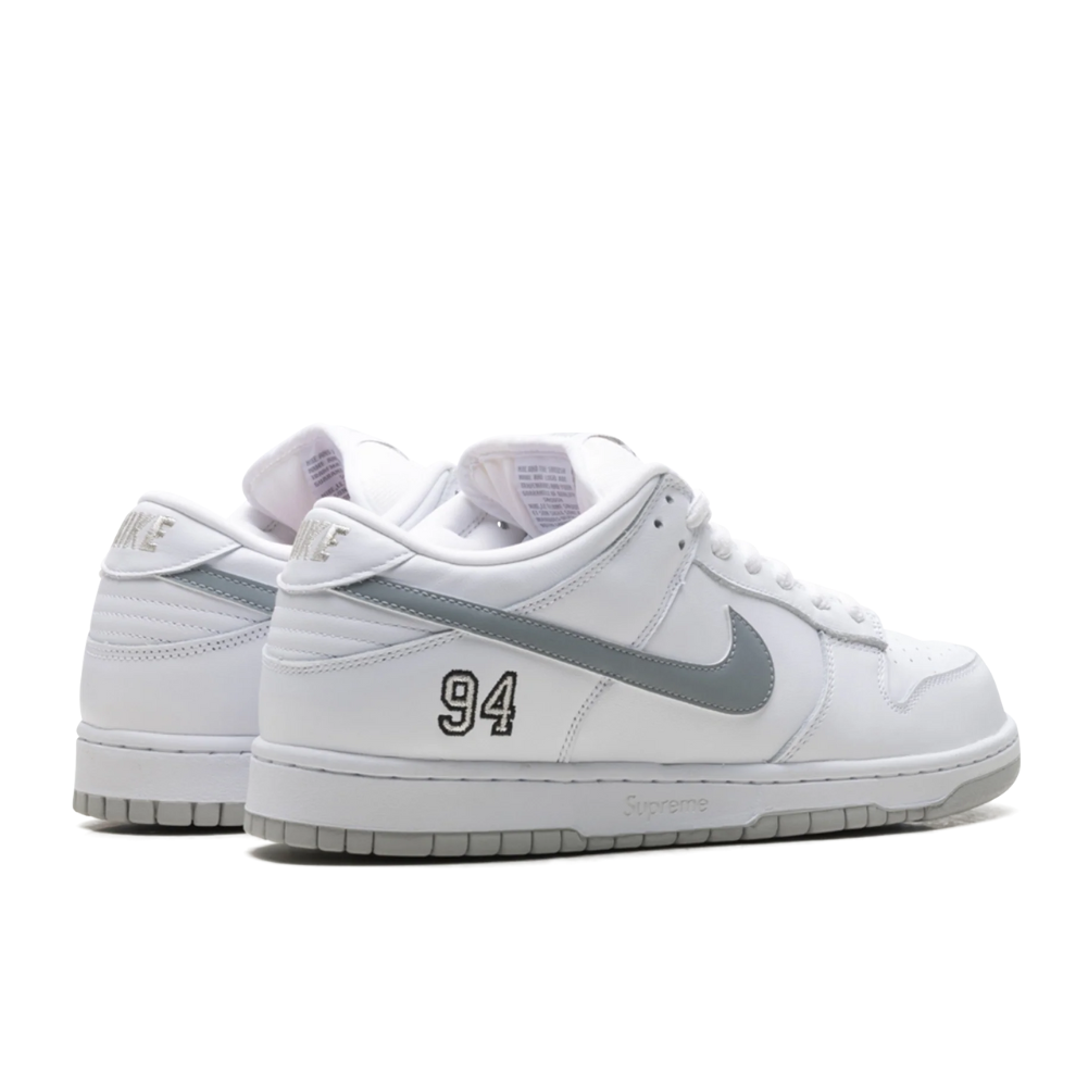 Nike SB Dunk Low "Supreme - White"