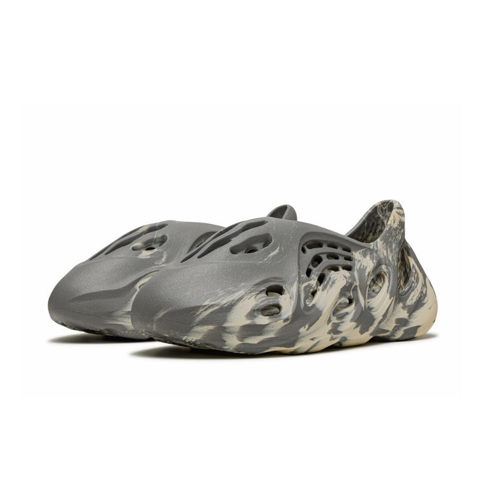 ADIDAS YEEZY FOAM RUNNER MXT "Moon Gray" - Digital-Shoppers