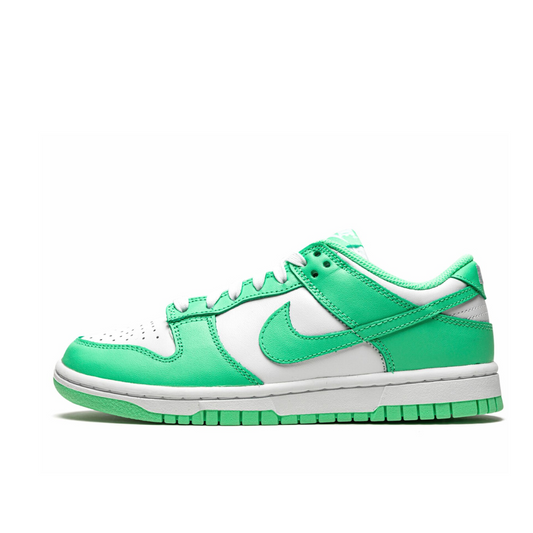 NIKE DUNK LOW WMNS "Green Glow" - Digital-Shoppers